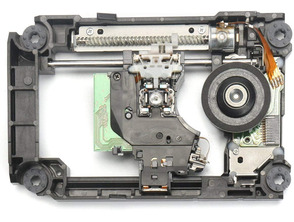 Acquista Lente Atleta con Carro KEM-496AAA para PS4 Slim y PS4 Pro Lente Atleta con Carro KEM-496AAA para PS4 Slim y PS4 Pro